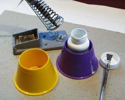 BottleHolder.jpg (14702 bytes)