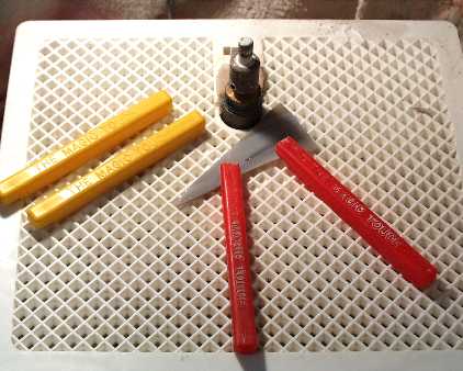 MagicTouch.jpg (26059 bytes)