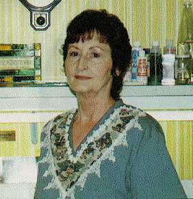 vicki.jpg (17950 bytes)